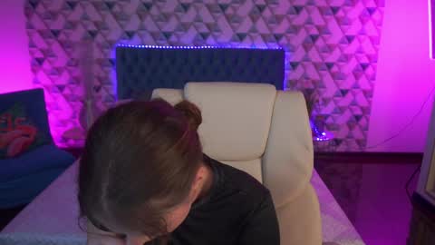 VikVikLove online show from 05-28-26, 08:06