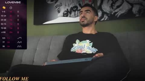 Snapshot of vince_colin chatting on 01-11-26, 12:32 VINCE online show from 01-11-26, 12:32