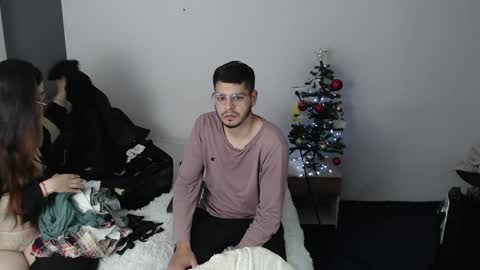 Mia and Vincent online show from 12-28-24, 09:30