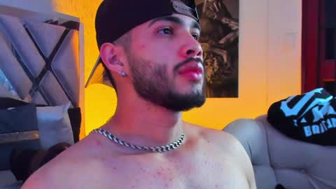 Snapshot of vincentblack_ chatting on 04-06-26, 05:52 Vincent online show from 04-06-26, 05:52