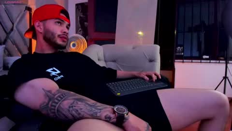 Snapshot of vincentblack_ chatting on 07-17-26, 06:53 Vincent online show from 07-17-26, 06:53