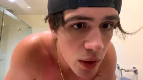 Snapshot of vinshaftdiesel chatting on 01-09-26, 09:12 vinshaftdiesel online show from 01-09-26, 09:12