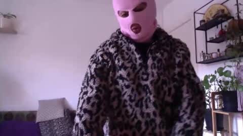 Snapshot of viol_ette chatting on 03-15-26, 01:28 Violette online show from 03-15-26, 01:28