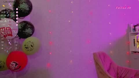 Snapshot of violet____h chatting on 12-06-24, 08:40 violet____h online show from 12-06-24, 08:40