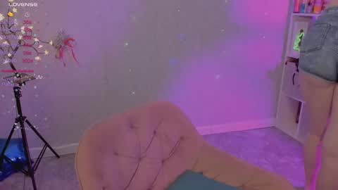 Snapshot of violet____h chatting on 01-06-25, 07:45 violet____h online show from 01-06-25, 07:45