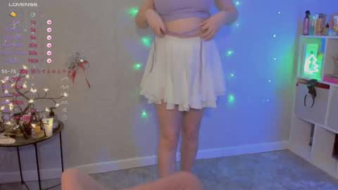 Snapshot of violet____h chatting on 01-12-25, 06:27 violet____h online show from 01-12-25, 06:27