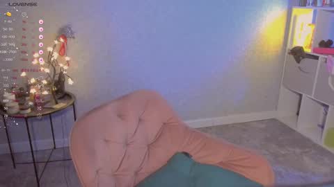 Snapshot of violet____h chatting on 03-11-25, 07:58 violet____h online show from 03-11-25, 07:58