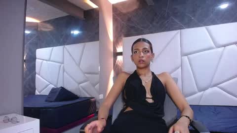Violet online show from 05-25-26, 03:40