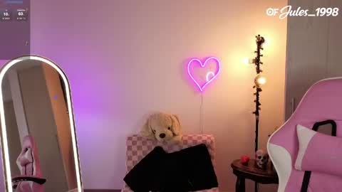 Snapshot of violet_ch chatting on 05-19-26, 07:09 violet online show from 05-19-26, 07:09