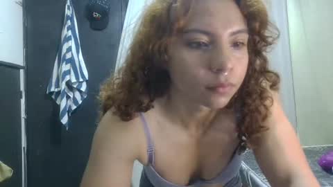 Snapshot of violet_smmithh chatting on 06-27-26, 03:11 Violet online show from 06-27-26, 03:11