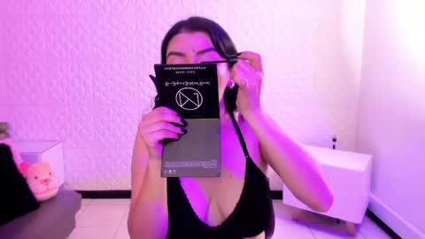 Snapshot of violeta_diazz chatting on 06-04-26, 09:32 online show from 06-04-26, 09:32