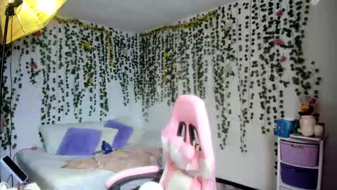 Violeta online show from 02-16-26, 06:15