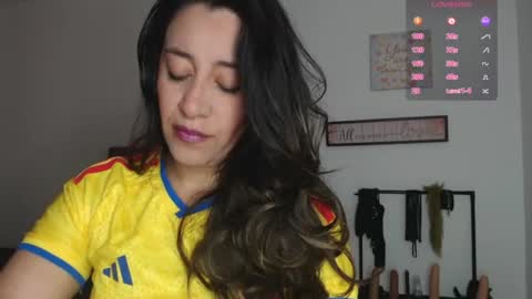 violeta_scott_ online show from 06-11-26, 01:42