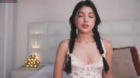 Violeta online show from 03-29-26, 07:47