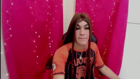 Snapshot of violetevans69 chatting on 11-23-25, 05:51 Violett online show from 11-23-25, 05:51