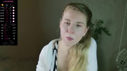 Snapshot of violetplath chatting on 01-11-26, 07:19 Violet next stream December 6 online show from 01-11-26, 07:19