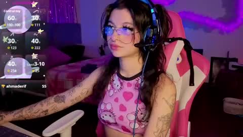 Snapshot of violetqs chatting on 04-18-26, 06:34 online show from 04-18-26, 06:34