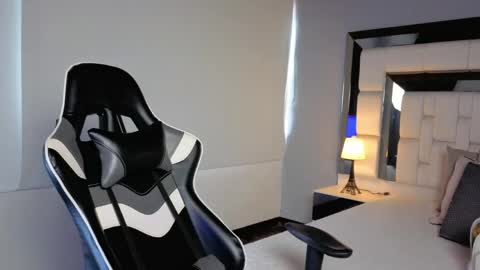 violetskinny online show from 04-14-26, 07:42