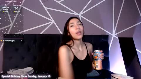 1126 online show from 05-12-26, 03:58