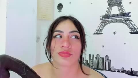 Snapshot of violett_collinss chatting on 07-06-26, 02:08 violett_collinss online show from 07-06-26, 02:08