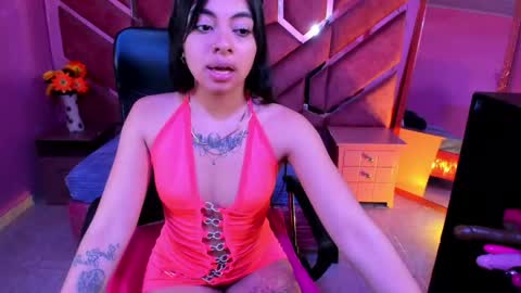 Violetta Rousse  online show from 04-17-26, 05:49