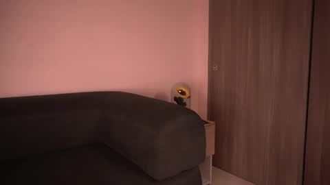 violetta independent model online show from 04-19-26, 03:06