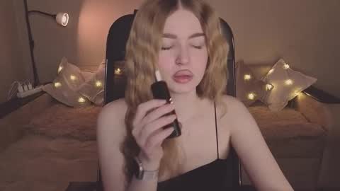 ViolettaOtis online show from 02-18-26, 03:30