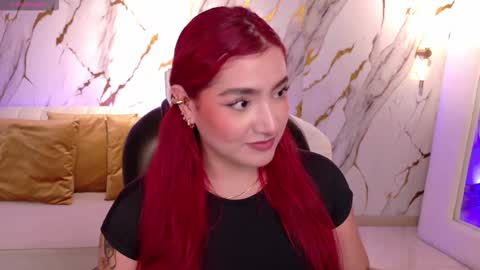 Violett Castel online show from 11-19-25, 07:25