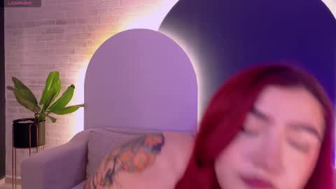 Violett Castel online show from 03-05-26, 07:21