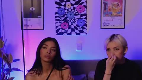 Snapshot of violettgrey_ chatting on 07-02-26, 04:29 Violet online show from 07-02-26, 04:29