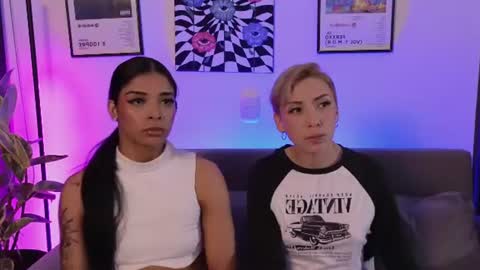 Snapshot of violettgrey_ chatting on 07-14-26, 01:08 Violet online show from 07-14-26, 01:08