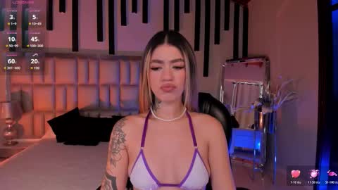 Snapshot of violetthansson chatting on 03-06-26, 06:59 Violett online show from 03-06-26, 06:59