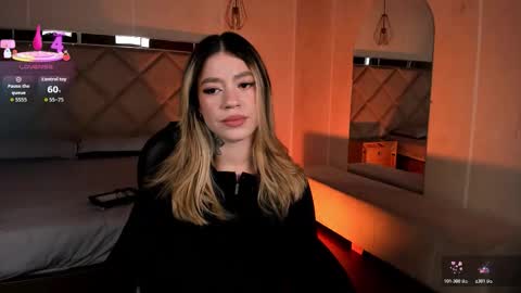 Snapshot of violetthansson chatting on 03-17-26, 06:44 Violett online show from 03-17-26, 06:44