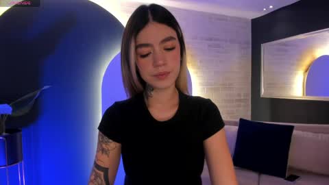 Snapshot of violetthansson chatting on 04-09-26, 09:15 Violett online show from 04-09-26, 09:15
