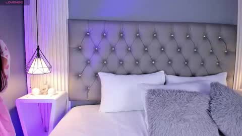 VioletthaRous online show from 02-21-26, 10:44