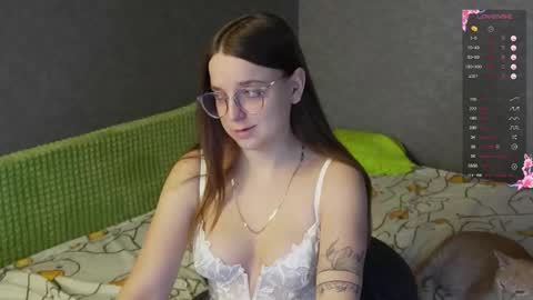 Violet online show from 03-05-26, 08:32