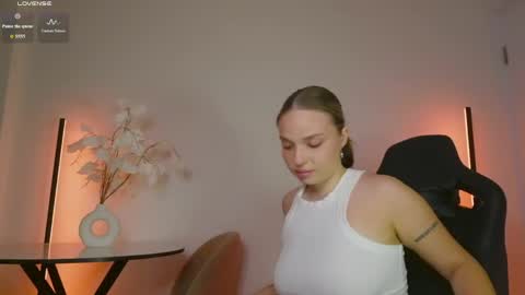 Violla online show from 03-24-26, 04:28