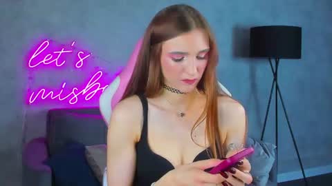 Snapshot of virdjinia_green chatting on 06-25-26, 09:25 Virdjinia online show from 06-25-26, 09:25