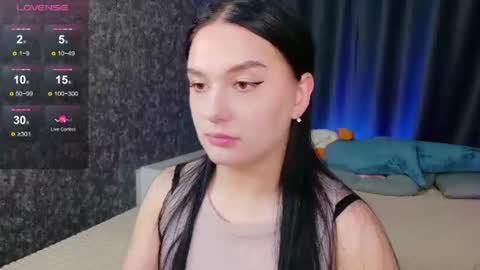 Snapshot of vitajoy_ chatting on 06-21-26, 05:43 Vita online show from 06-21-26, 05:43