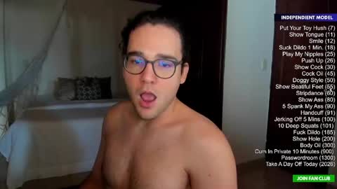 Snapshot of vito_ferrero chatting on 05-24-26, 02:44 Vito Ferrer online show from 05-24-26, 02:44