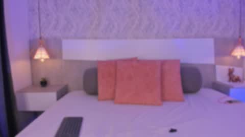 Vttoria online show from 04-16-26, 03:46