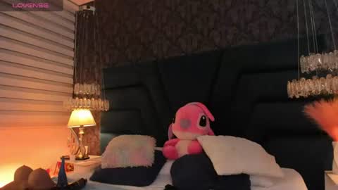 Snapshot of vivi_prinncess chatting on 06-09-26, 11:05 Viviana online show from 06-09-26, 11:05