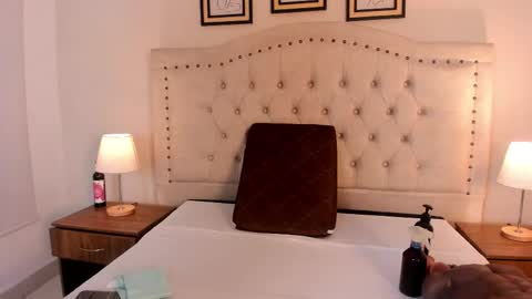 VIVIANA DOMINGUEZ online show from 03-25-26, 06:03