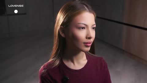Naomi online show from 05-06-26, 01:38