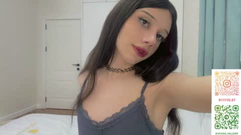 Vivian online show from 06-27-26, 12:22