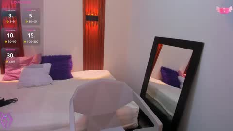 vivianowen9 online show from 01-10-26, 05:48