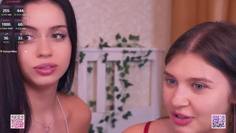 Snapshot of vivid_girls chatting on 03-10-26, 07:13 Nelly and Mari online show from 03-10-26, 07:13