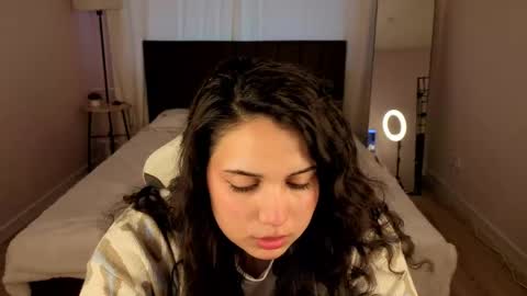 vivien_ross online show from 05-21-26, 01:23