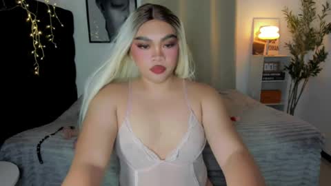 vivienne_monroe online show from 07-24-26, 03:15