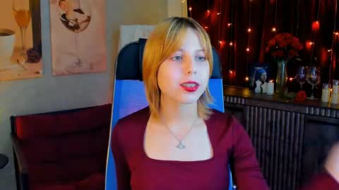 Snapshot of viviennehebert chatting on 05-09-26, 11:04 Vivienne online show from 05-09-26, 11:04